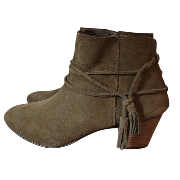 Chelsea Crew Genuine Suede Khaki/Olive Ankle Boots Women's Booties Size 10 - Picture 6 of 12